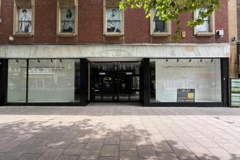 Front view 5557 Broadway.jpg