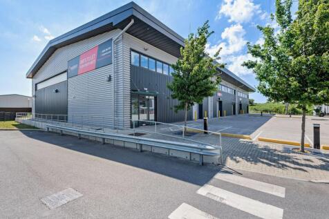 8646665exterior30800.jpg