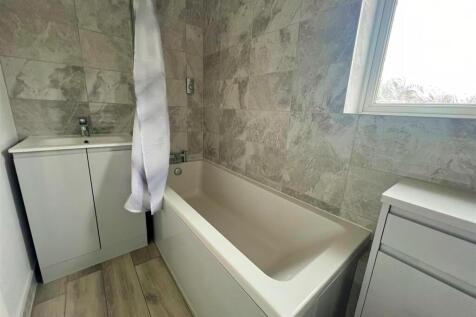 BAth.jpg