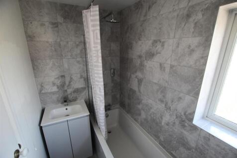 Bathroom.JPG