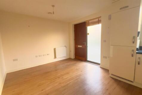 Living area.jpg