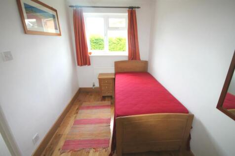 Bedroom 2 alt.JPG