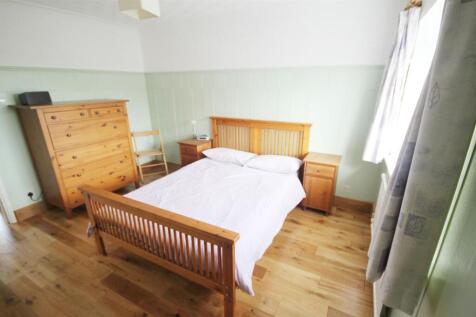 Bedroom.JPG