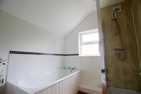 Bathroom.JPG