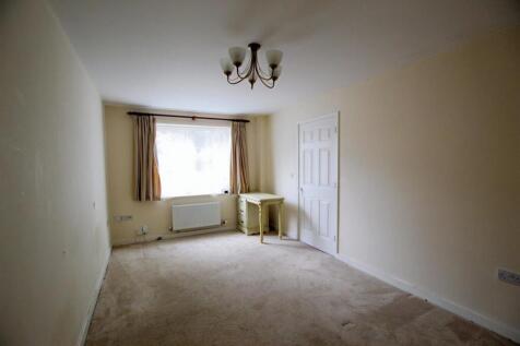 Bedroom 1.JPG
