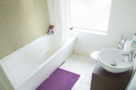 Bathroom.JPG