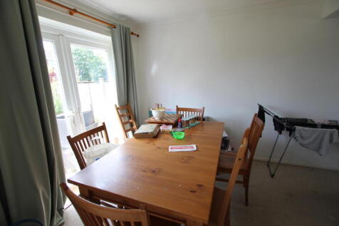 Dining area.JPG