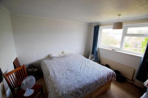 Bedroom 1.JPG