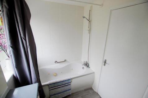 Bathroom alt