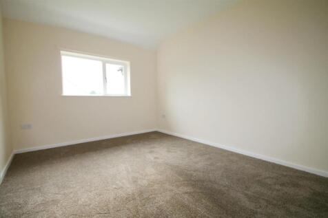 Master Bedroom.JPG
