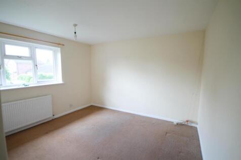 Bedroom 1.JPG