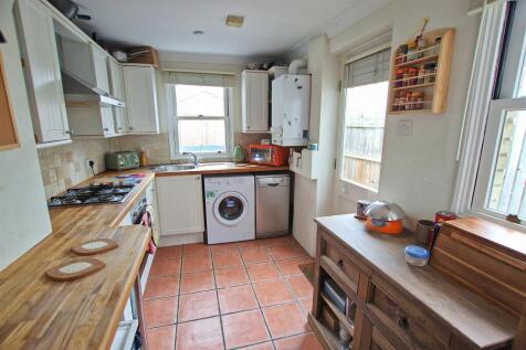 Kitchen.JPG