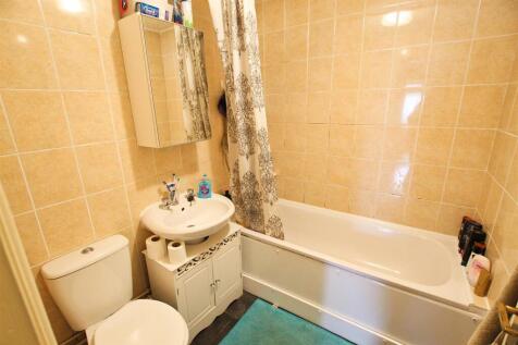 Bathroom.JPG