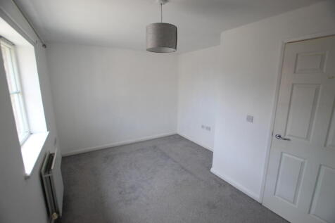 Bedroom 2.JPG