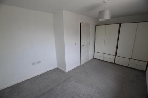 Bedroom 2 alt.JPG