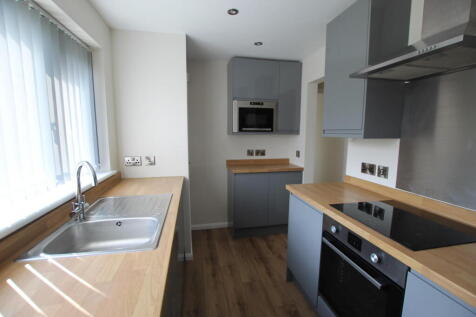 Kitchen alt.JPG