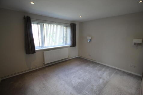 Bedroom 1.JPG
