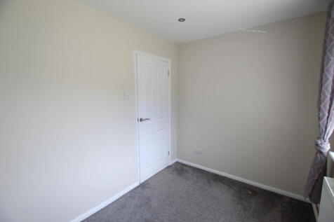 Bedroom 2 alt.JPG