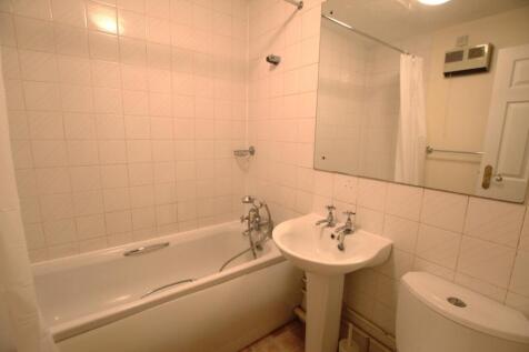 Bathroom.JPG
