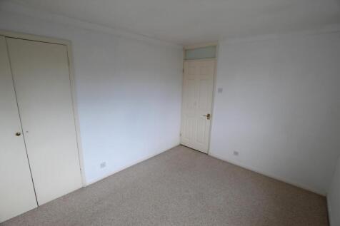 Bedroom 2 alt.JPG