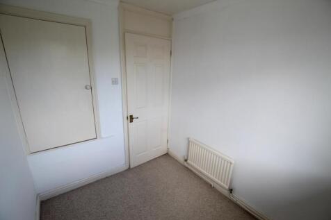 Bedroom 3 alt.JPG