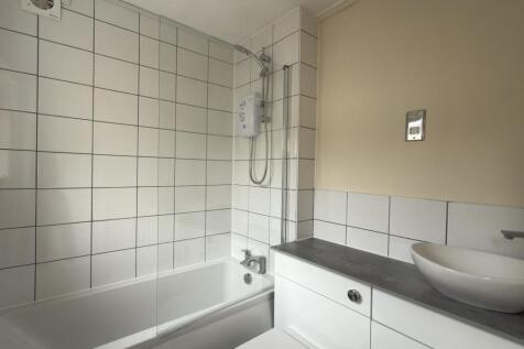 Bathroom.JPEG