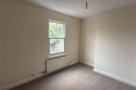 Bedroom 1.JPEG