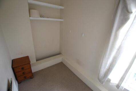 Bedroom 2.JPG
