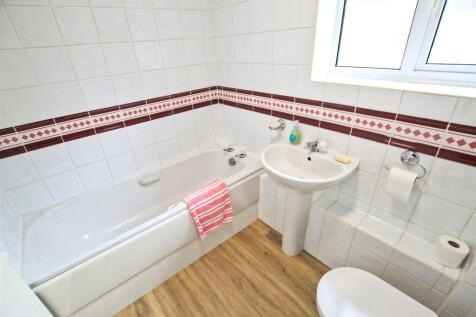 Bathroom.jpg