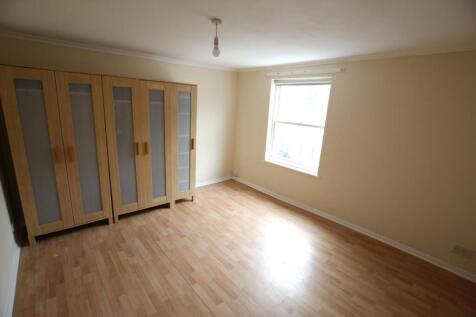 Bedroom 1.JPG