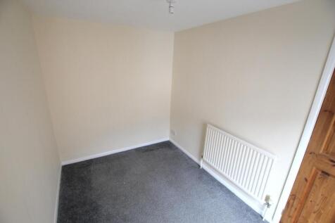 Bedroom 2.JPG