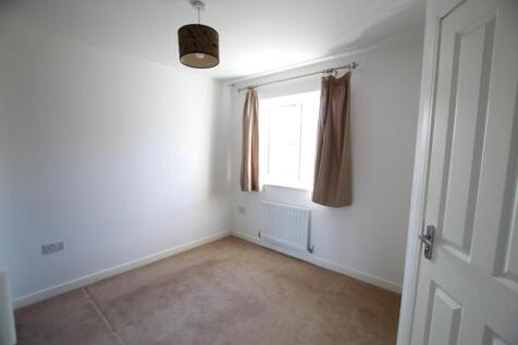 Bedroom 1.JPG