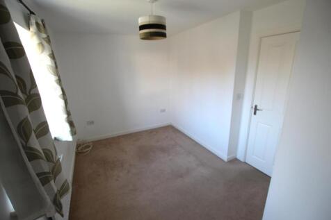 Bedroom 2 alt.JPG