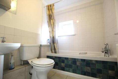 Bathroom.JPG
