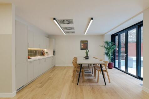 35 King Street31.jpg