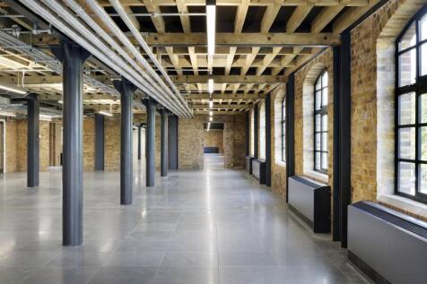 Canal building upper c