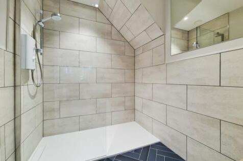 6Shower_Room_010.jpg