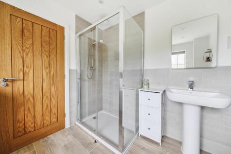 Bedroom One Ensuite