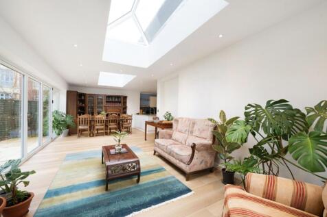 Dining/Family Room