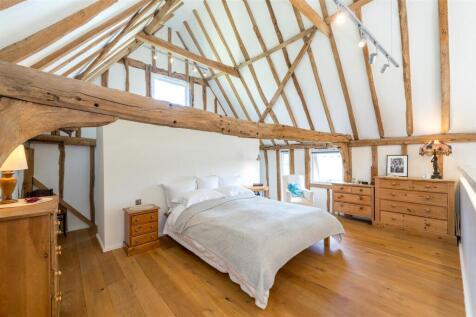 Barn_100.jpg