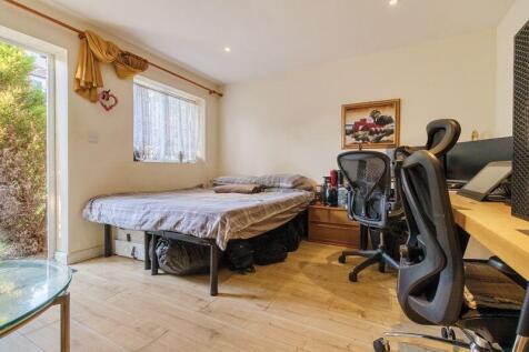 Annexe/Bedroom Four