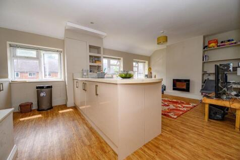 Kitchen/Living Area