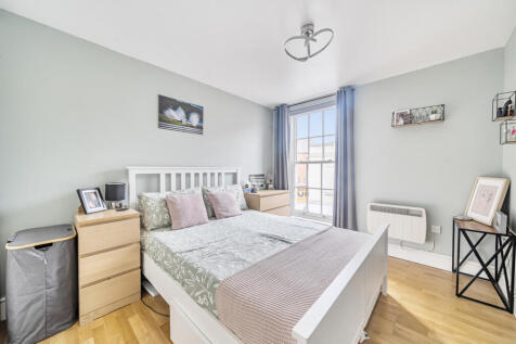 1369651-6-68efc6d...