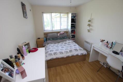 Bedrooom 1