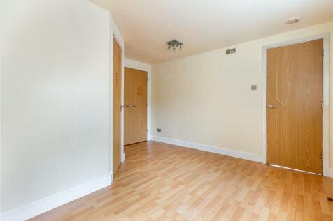 Bedroom-1-2.jpg