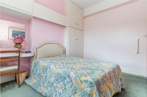 Bedroom-2-2.jpg
