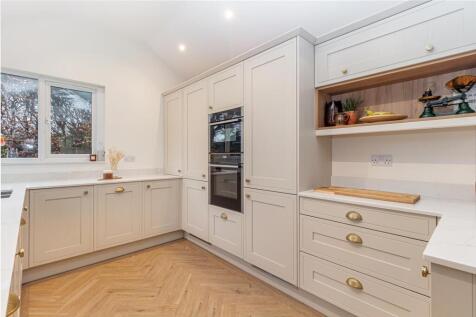 Kitchen-2.jpg