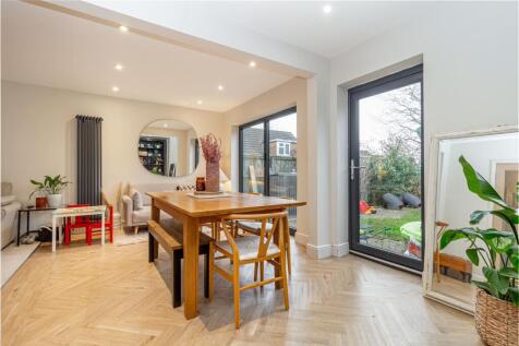Dining-room-2 9.jpg