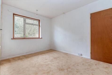 Bedroom-2-2.jpg
