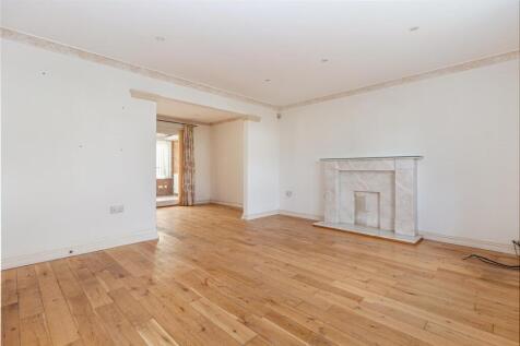 Living-room-3.jpg